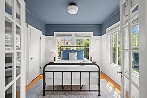 NEW The Adaline 4 Updated Hyde Park Apt