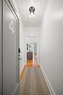 NEW The Adaline 4 Updated Hyde Park Apt