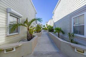 Downtown Casa Caribe by Brightwild Pool