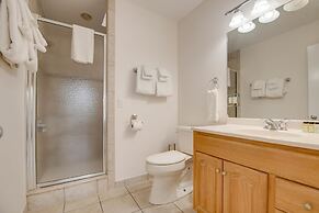 Downtown Casa Caribe by Brightwild Pool