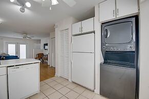 Downtown Casa Caribe by Brightwild Pool