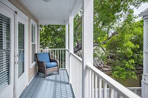 Downtown Casa Caribe by Brightwild Pool