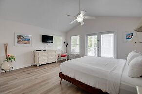 Downtown Casa Caribe by Brightwild Pool