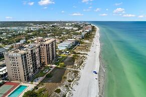 Reflections 504 Oceanfront Pool Beach View