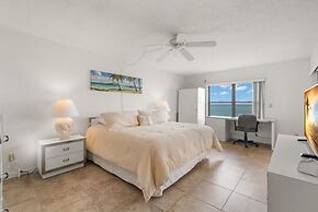 Reflections 504 Oceanfront Pool Beach View