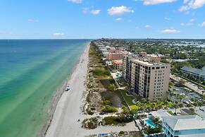 Reflections 504 Oceanfront Pool Beach View