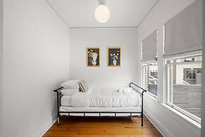 The Adaline 3 Hyde Park Apt Steps to Bayshore