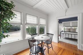 The Adaline 3 Hyde Park Apt Steps to Bayshore