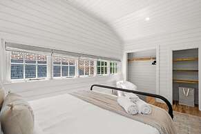 The Adaline 9 by Brightwild Hyde Park Penthouse