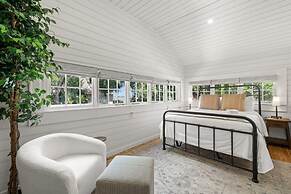 The Adaline 9 by Brightwild Hyde Park Penthouse