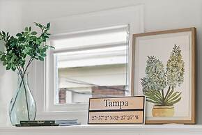 Soho Siesta Stunning Soho Apt w Private Balcony