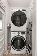 Soho Siesta Stunning Soho Apt w Private Balcony