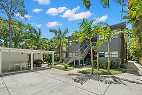 Soho Siesta Stunning Soho Apt w Private Balcony