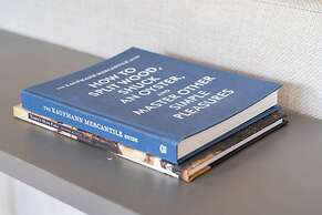 The Adaline 7 Luxury Hyde Park Apt