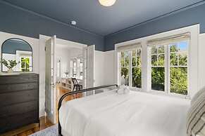 The Adaline 7 Luxury Hyde Park Apt