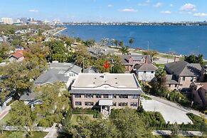 The Adaline 7 Luxury Hyde Park Apt