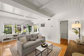 The Adaline 7 Luxury Hyde Park Apt