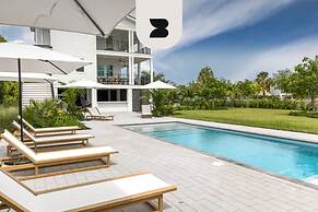 Ebberly House by Brightwild Amazing Pool