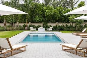 Ebberly House by Brightwild Amazing Pool