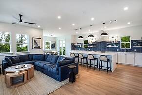 Ebberly House by Brightwild Amazing Pool