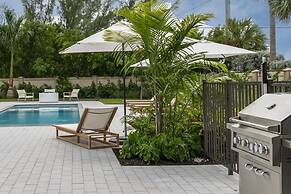 Ebberly House by Brightwild Amazing Pool