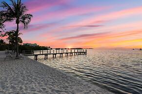 Ocean Front 1BR Suite With Direct Beach Access