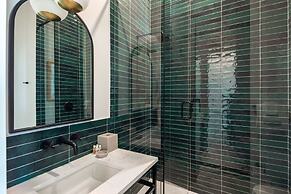 New Altair House by Brightwild Pool Pets