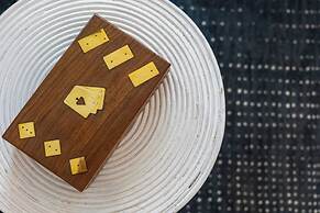 New Altair House by Brightwild Pool Pets