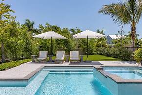 New Altair House by Brightwild Pool Pets