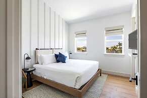 New Altair House by Brightwild Pool Pets