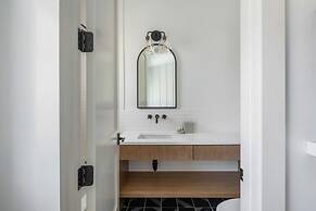 New Altair House by Brightwild Pool Pets