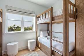 New Altair House by Brightwild Pool Pets