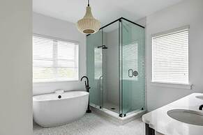 New Windrose House by Brightwild Pool