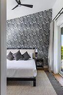 New Crestwood House by Brightwild Huge Pool