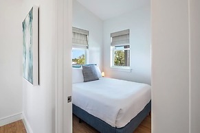 New Crestwood House by Brightwild Huge Pool