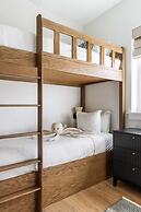 New Crestwood House by Brightwild Huge Pool