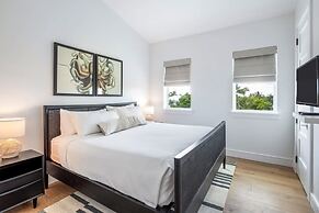 New Crestwood House by Brightwild Huge Pool