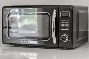 The Adaline 8 Luxury Hyde Park Apt