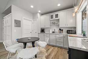 Soho Serenity by Brightwild Pool Hot Tub