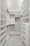 Soho Serenity by Brightwild Pool Hot Tub