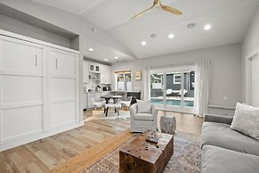 Soho Serenity by Brightwild Pool Hot Tub