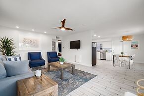 Stunning 2BR Suite, Just Steps to the Beach