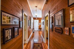 NEW The Delaney House - Private Pool Remodeled