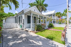 NEW The Delaney House - Private Pool Remodeled