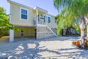 Loggerhead Lagoon Canalfront Tiki Hut Dock