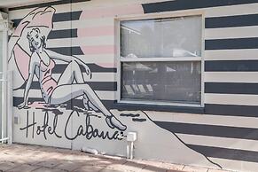 Cabana Condo Heated Pool, Steps to the Beach!