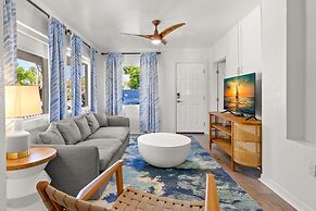 Cabana Condo Heated Pool, Steps to the Beach!