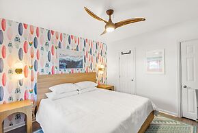 Cabana Condo Heated Pool, Steps to the Beach!