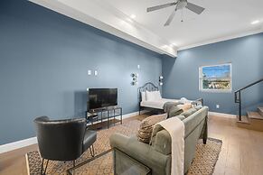 NEW Havana Hideaway Gorgeous Studio on 7th Ave