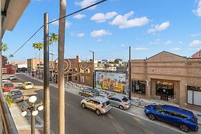 NEW Mojito Manor Stunning Studio On 7th Ave